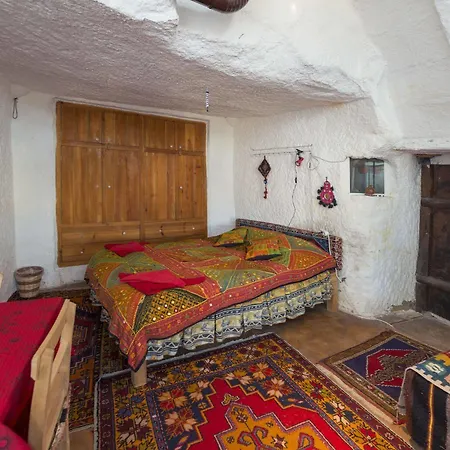 Fairy Chimney Guest house 3*